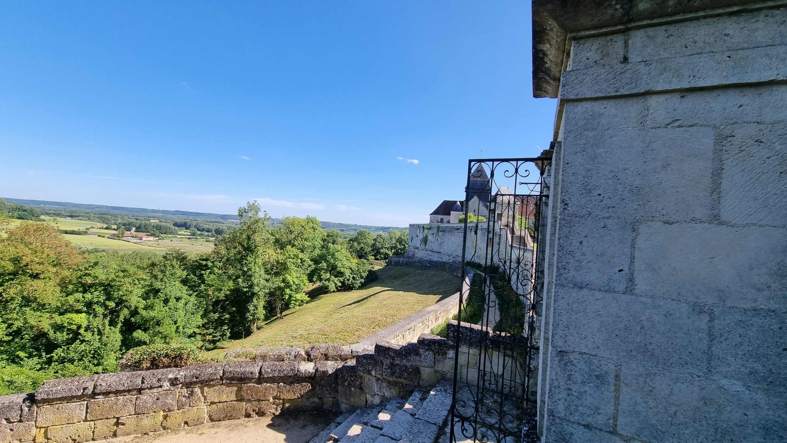 Coucy le chateau Auffrique 2022