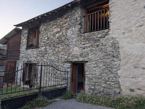 PXL 20250815 184546079