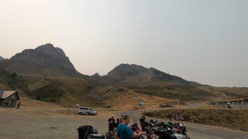 PXL 20250817 092207933