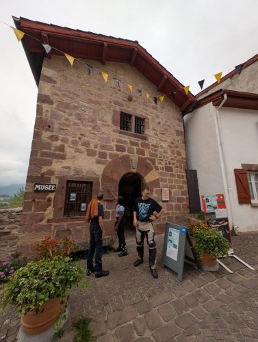 PXL 20250818 083758999