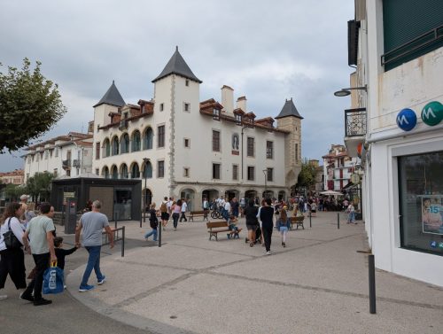 PXL 20250819 161920700.MP 