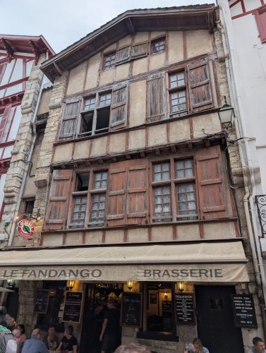 PXL 20250819 164415690.MP 