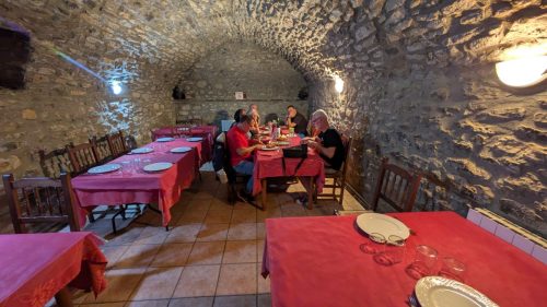 PXL 20250820 182620772