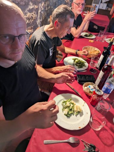 PXL 20250820 184810924