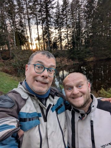 PXL 20251110 153123065